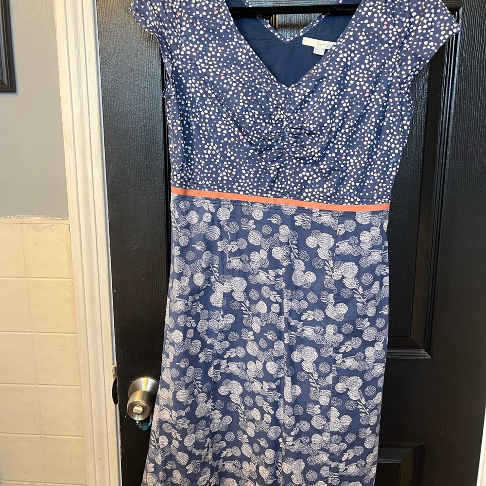 Boden Blue Cap Sleeve Dress w/Pink Detail Size 6. Excellent Condition